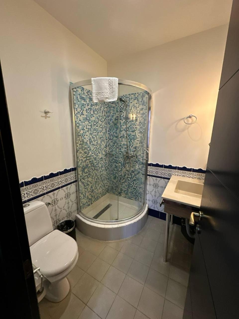 Hotel Rike Park Тбілісі Екстер'єр фото