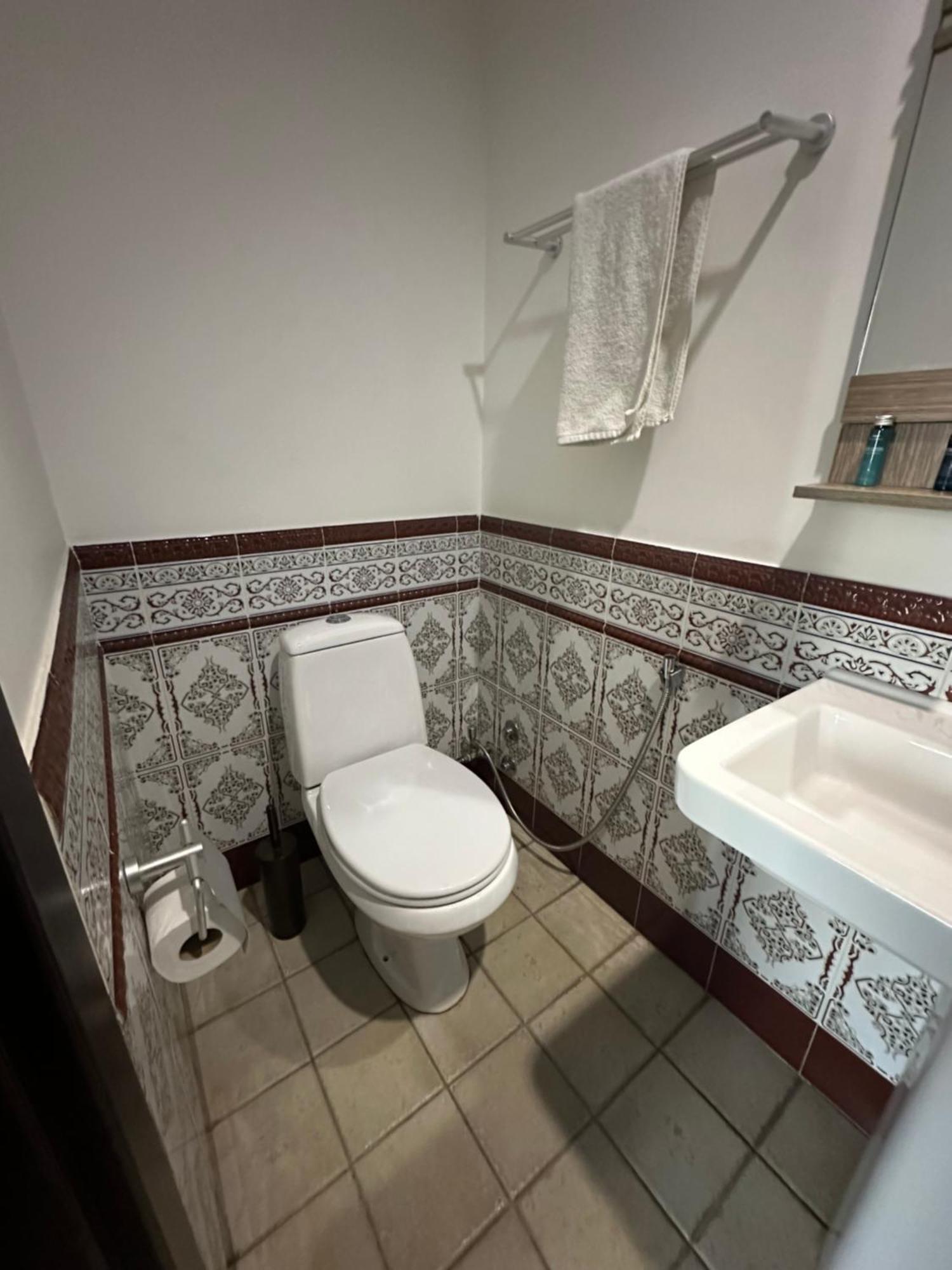 Hotel Rike Park Тбілісі Екстер'єр фото