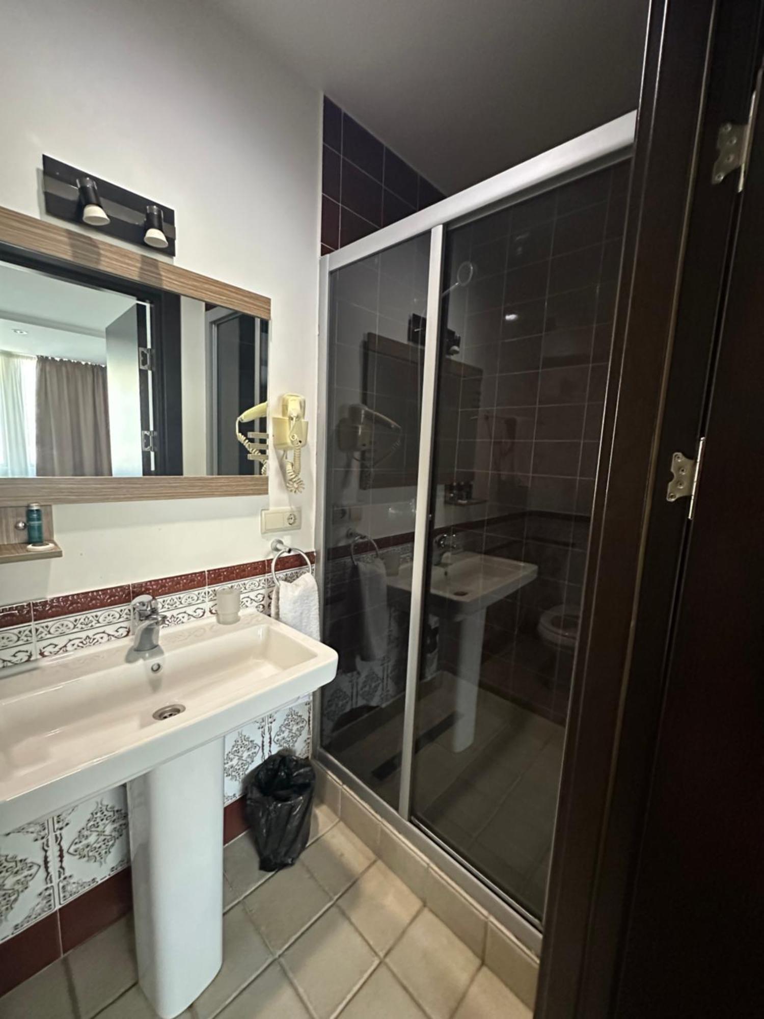 Hotel Rike Park Тбілісі Екстер'єр фото