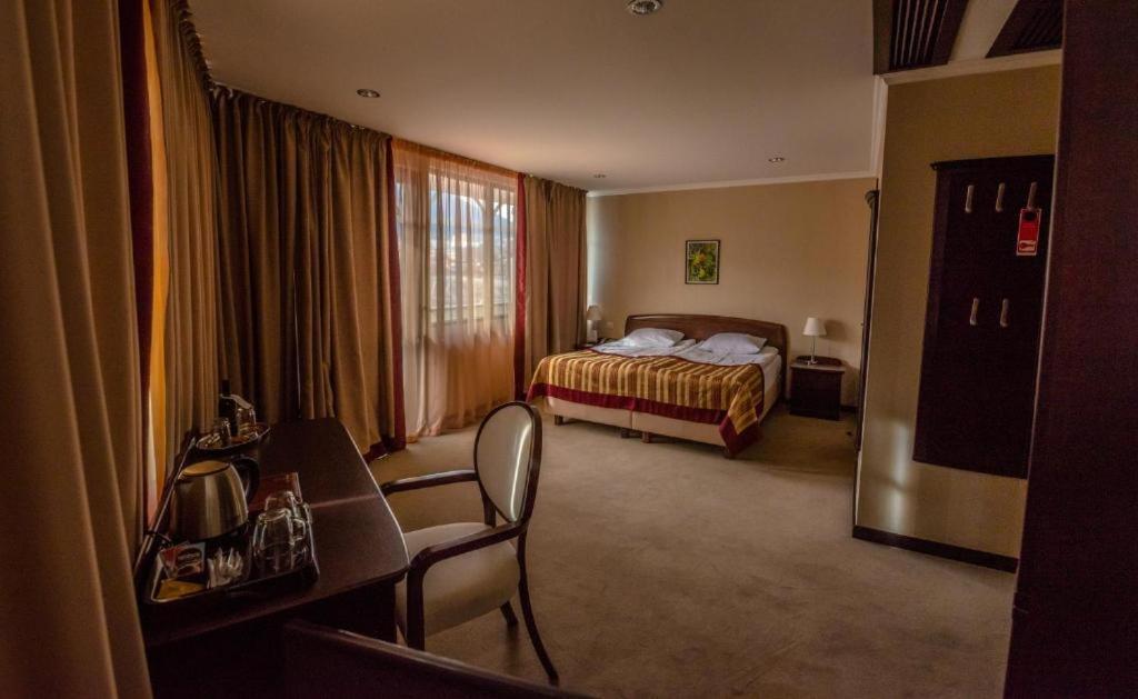 Hotel Rike Park Тбілісі Екстер'єр фото