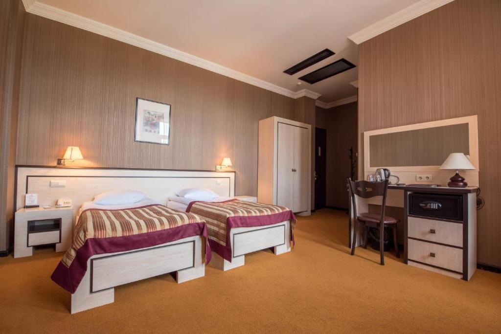 Hotel Rike Park Тбілісі Екстер'єр фото